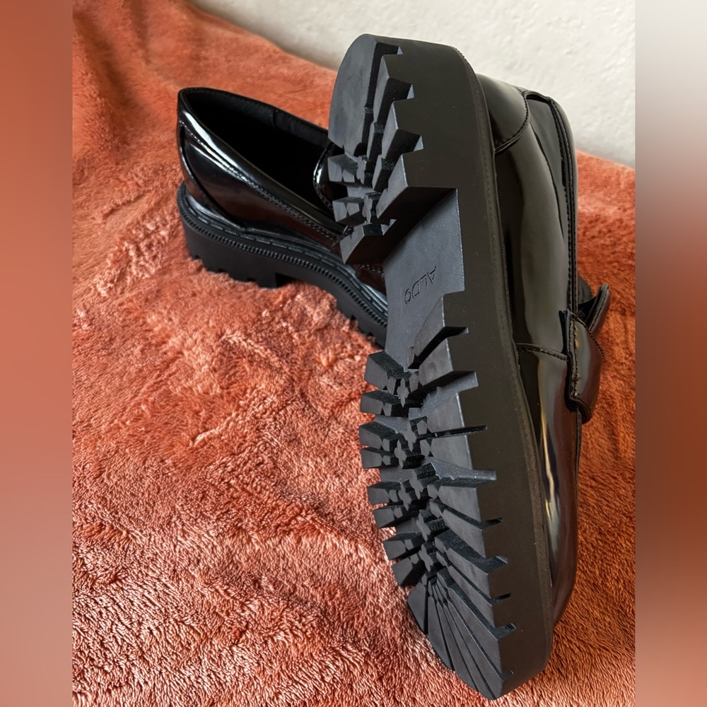 Aldo Black Patent Chunky Lug Sole Loafers | Women’s 7 - Picture 9 of 9